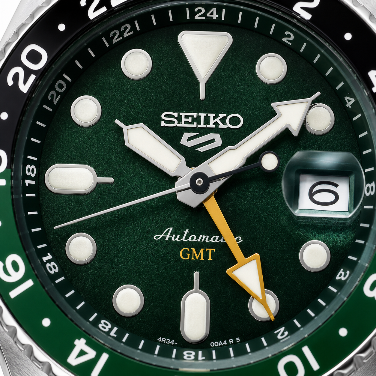 Seiko 5 GMT Automatic Stainless Steel Green Dial Jubilee Watch (Green Black Bezel)