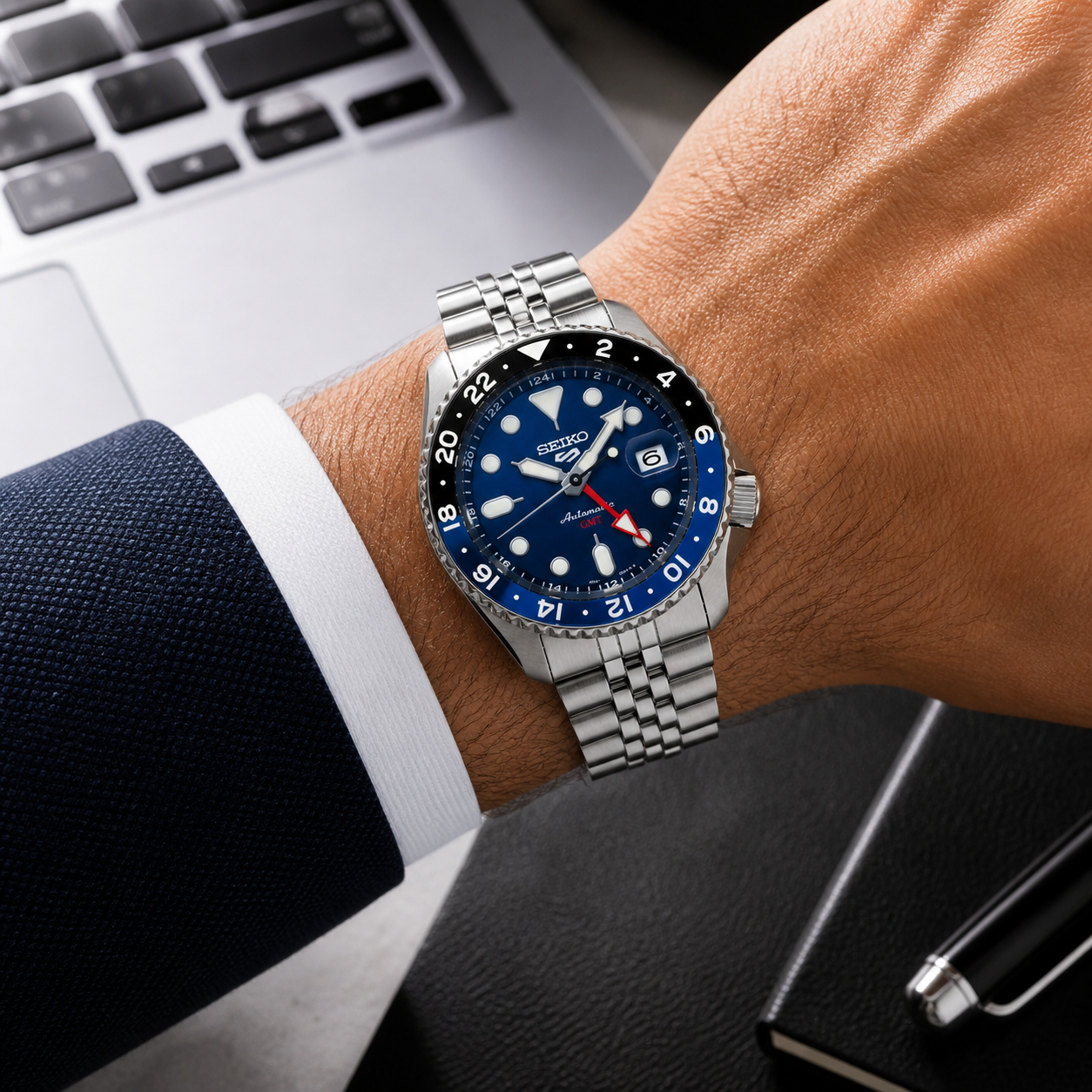Seiko 5 GMT Automatic Stainless Steel Blue Dial Jubilee Watch