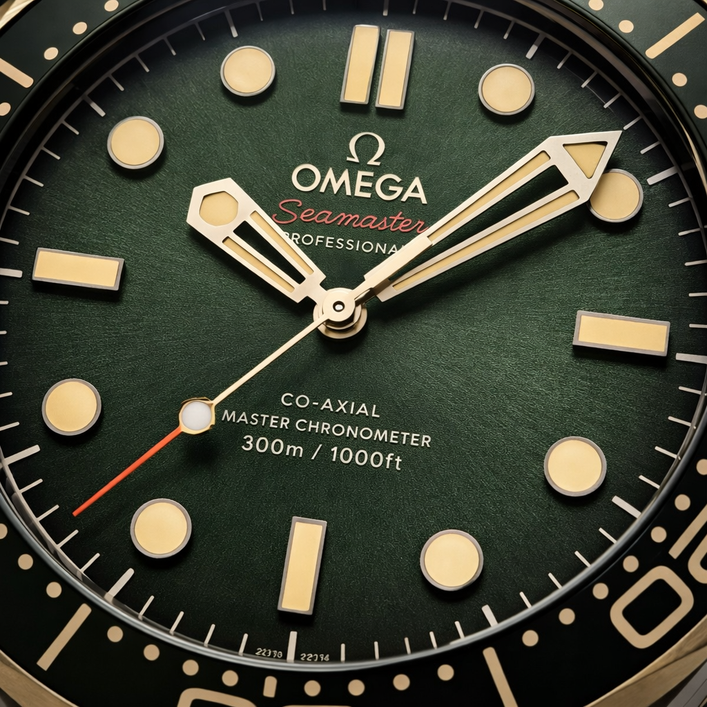 Aurex Diver Classic – Silver Case Green Dial Mesh Bracelet